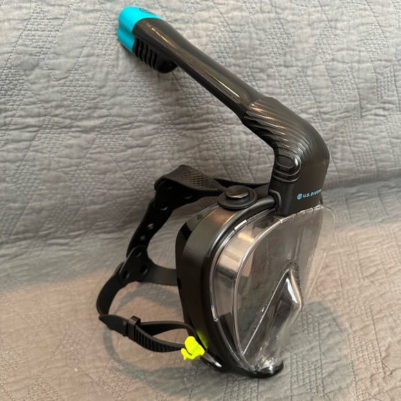 U.S. Divers Dryview Full Face Snorkeling Mask for Adults - Medium - Picture 9 of 9